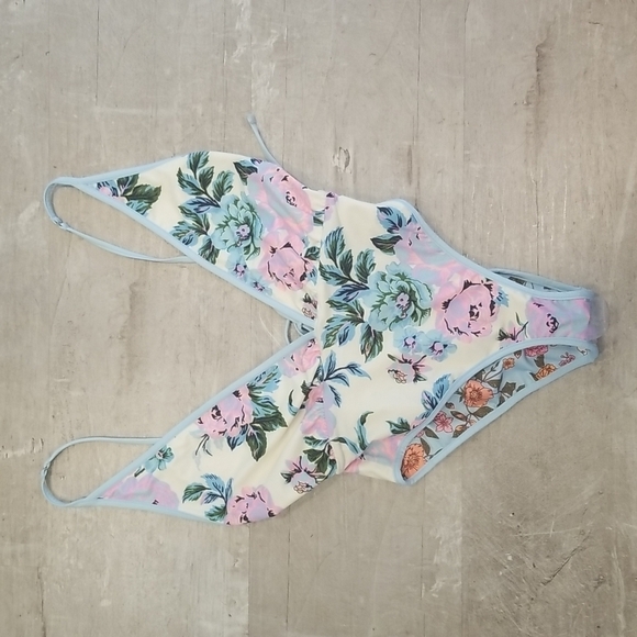 MAAJI Smooth Skies Safary Reversible Convertible Strap One-Piece Swimsuit S NWT - Picture 10 of 16